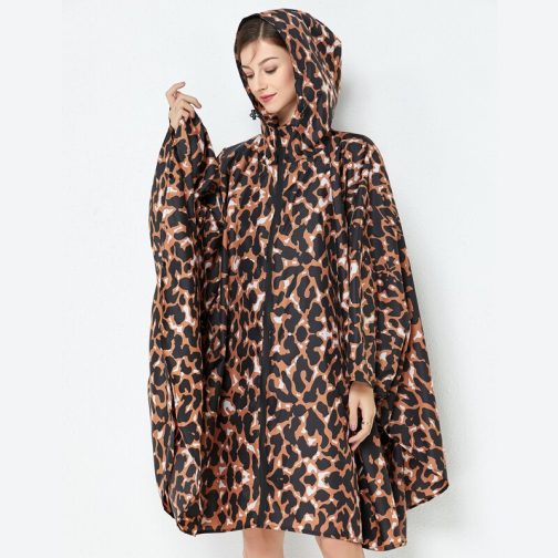 poncho pluie leopard jpg