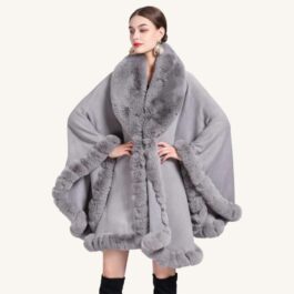 Grauer Kunstfell-Poncho