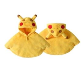 Extra warmer Pikachu-Poncho für Babys